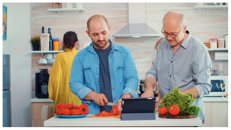 Meal Kits vs. Local Meal Prep: The Smart Switch for Busy Professionals